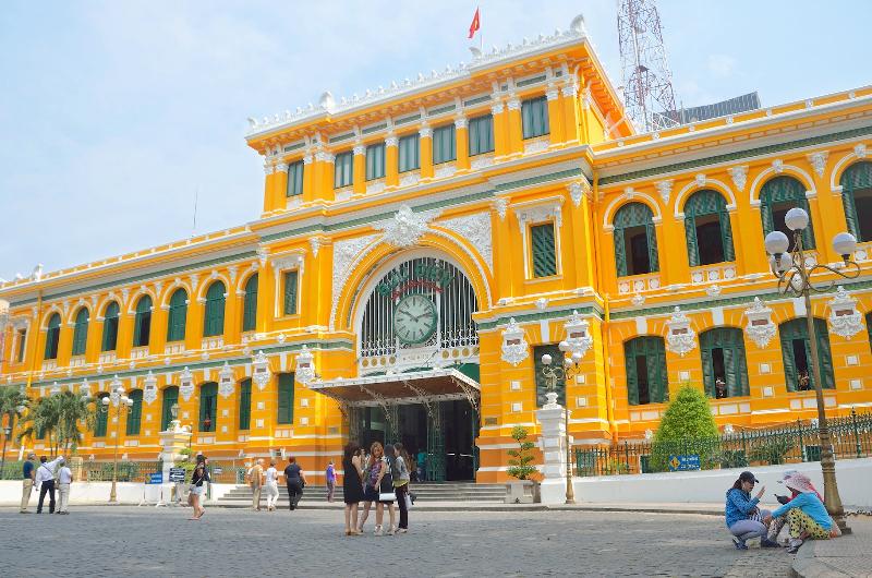 Kien truc phap co kinh cua Buu dien Trung tam Sai Gon, biu tuong lich su cua thanh pho